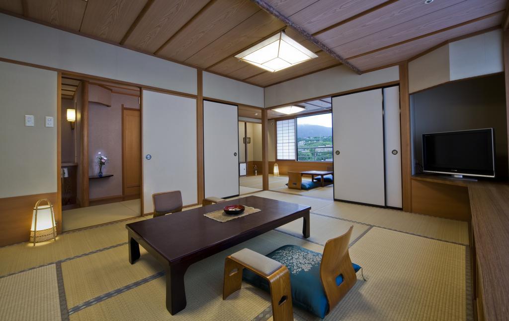 Kyo-Ohmi Hotel Shiga Kogen Quarto foto